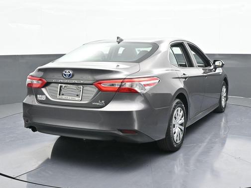 2019 Toyota Camry Hybrid LE