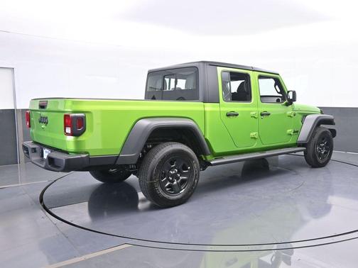 2025 Jeep Gladiator Sport