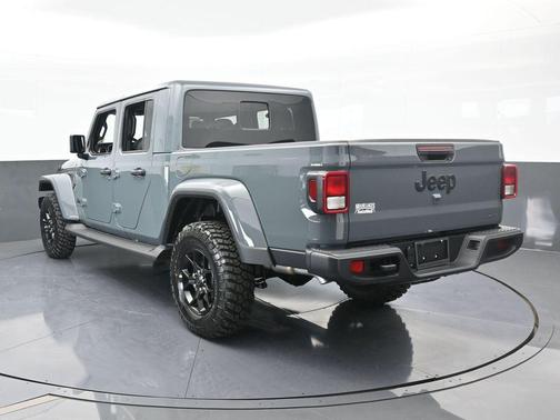 Anvil Clearcoat 2025 Jeep Gladiator Sport