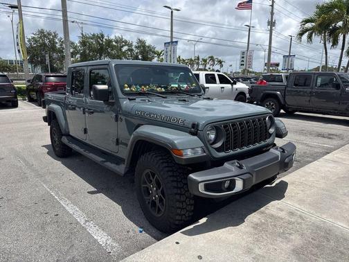 Anvil Clearcoat 2025 Jeep Gladiator Sport