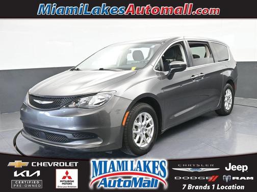 2022 Chrysler Voyager LX