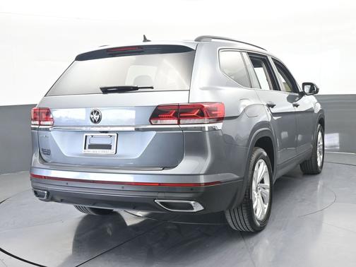 Gray 2021 Volkswagen Atlas 3.6L V6 SE w/Technology