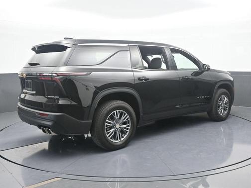 2024 Chevrolet Traverse LS