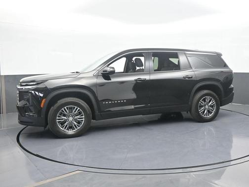 2024 Chevrolet Traverse LS
