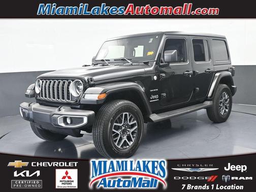 Black Clearcoat 2024 Jeep Wrangler Sahara