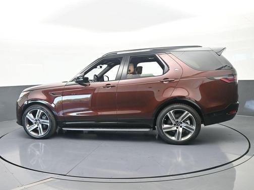 2026 Land Rover Discovery Tempest Edition