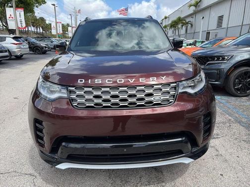 2026 Land Rover Discovery Tempest Edition