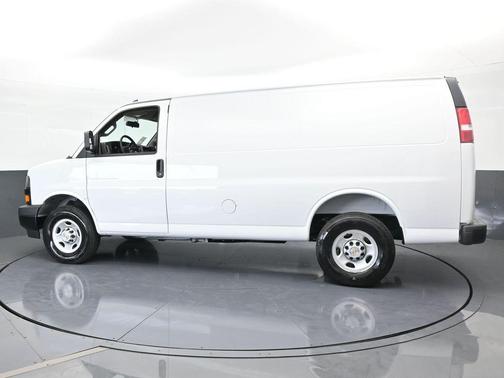 2025 Chevrolet Express 2500 Work Van