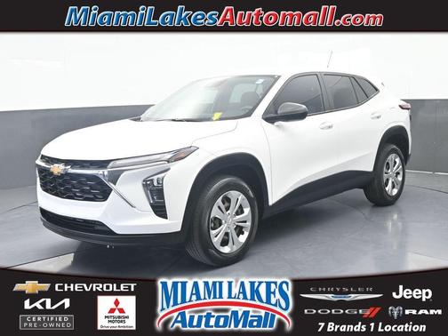 Summit White 2024 Chevrolet Trax LS