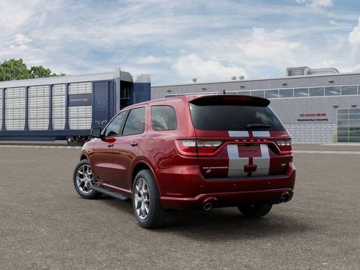 Octane Red Pearlcoat 2026 Dodge Durango GT HEMI V8