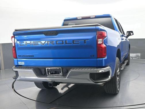 Glacier Blue Metallic 2022 Chevrolet Silverado 1500 LT