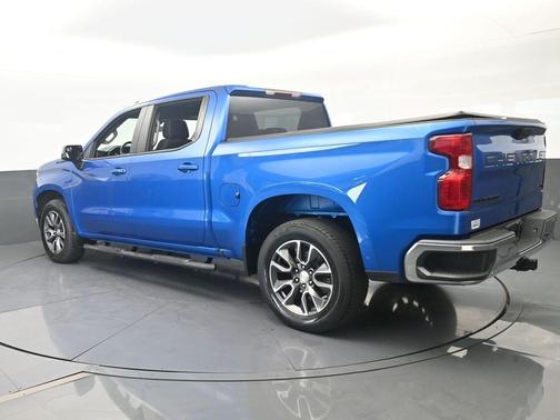 Glacier Blue Metallic 2022 Chevrolet Silverado 1500 LT