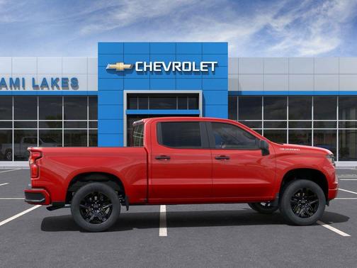 2025 Chevrolet Silverado 1500 Custom