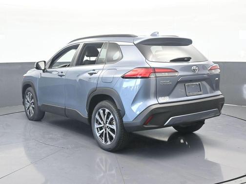 2022 Toyota Corolla Cross XLE