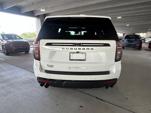 Summit White 2024 Chevrolet Suburban Z71