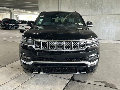 Diamond Black Crystal Pearlcoat 2024 Jeep Grand Wagoneer L Base