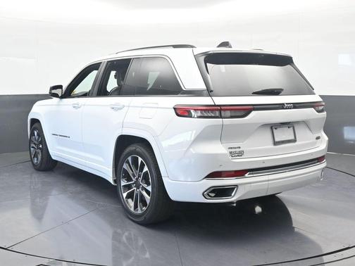 2024 Jeep Grand Cherokee Overland