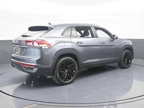 2022 Volkswagen Atlas Cross Sport 2.0T SE w/Technology