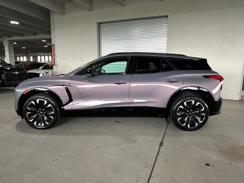 Galaxy Gray Metallic 2024 Chevrolet Blazer EV RS