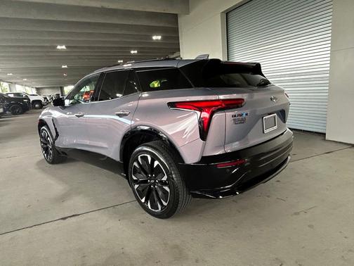 Galaxy Gray Metallic 2024 Chevrolet Blazer EV RS