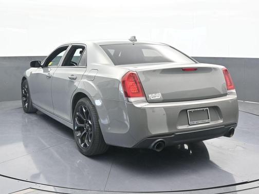 2019 Chrysler 300 S