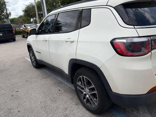 White Clearcoat 2020 Jeep Compass Latitude