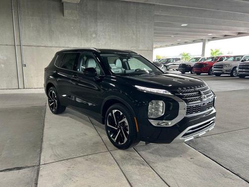 2024 Mitsubishi Outlander SEL