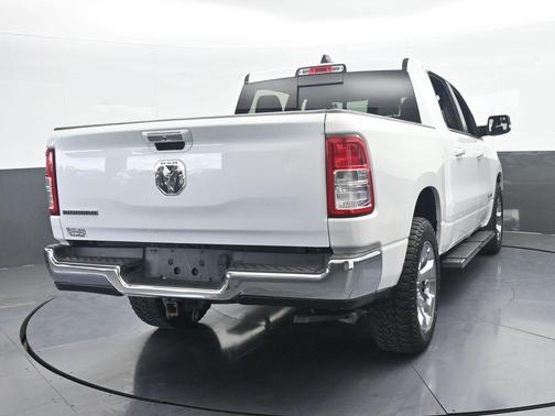 Bright White Clearcoat 2019 RAM 1500 Big Horn