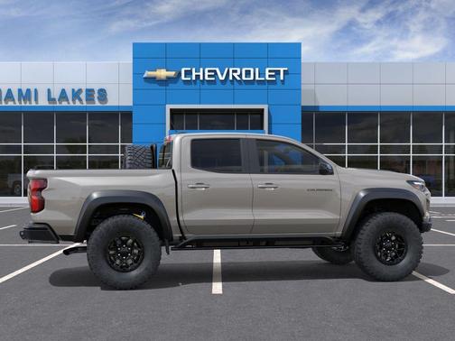 White Sand 2026 Chevrolet Colorado ZR2