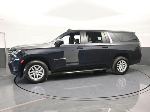 2023 Chevrolet Suburban LT
