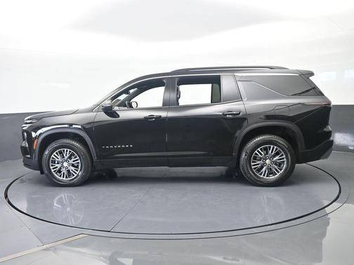 Mosaic Black Metallic 2025 Chevrolet Traverse LT