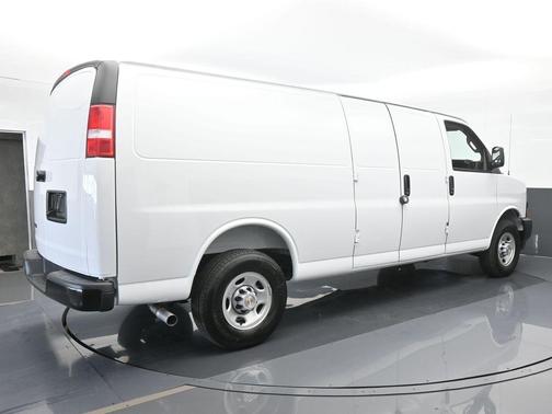 2025 Chevrolet Express 2500 Work Van