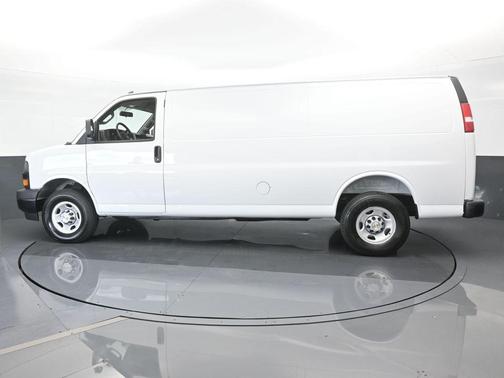 2025 Chevrolet Express 2500 Work Van