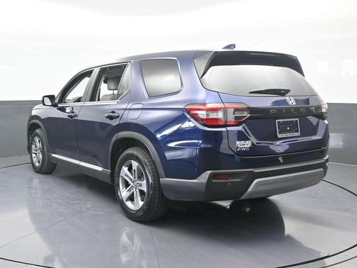 2023 Honda Pilot EX-L 8-Passenger