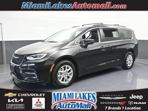 2022 Chrysler Pacifica Touring-L