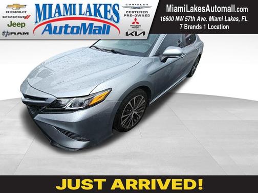 2020 Toyota Camry SE