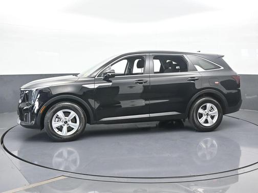 2025 Kia Sorento LX