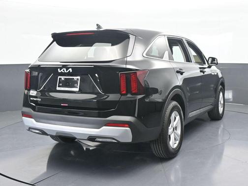 2025 Kia Sorento LX