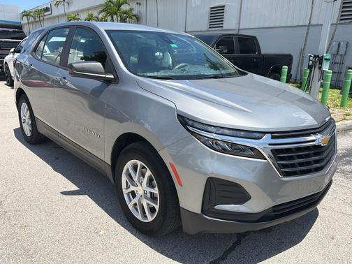 Sterling Gray Metallic 2024 Chevrolet Equinox LS