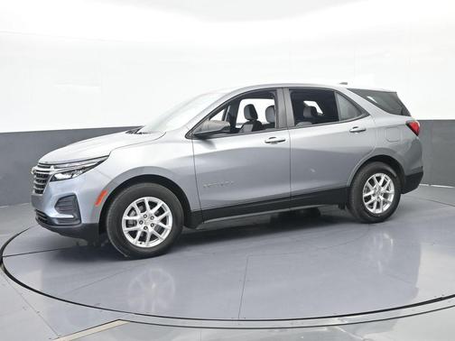 Sterling Gray Metallic 2024 Chevrolet Equinox LS
