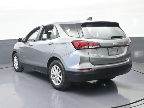Sterling Gray Metallic 2024 Chevrolet Equinox LS