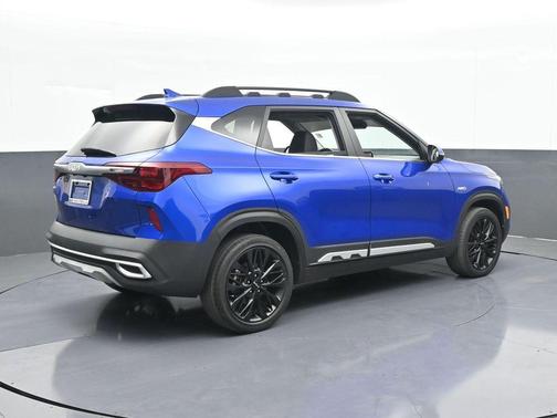 2022 Kia Seltos Nightfall