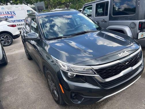 2023 Kia Seltos S