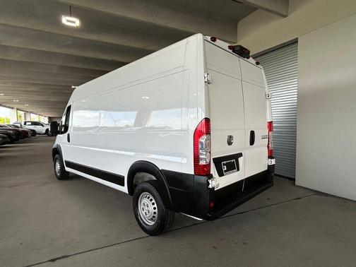 Bright White Clearcoat 2024 RAM ProMaster 2500 High Roof