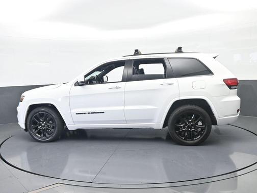 Bright White Clearcoat 2018 Jeep Grand Cherokee Altitude