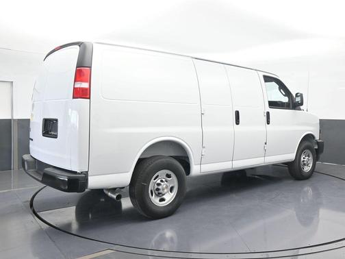 2025 Chevrolet Express 2500 Work Van