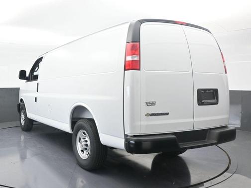 2025 Chevrolet Express 2500 Work Van