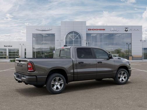 Granite Crystal Clearcoat Metallic 2026 RAM 1500 Express