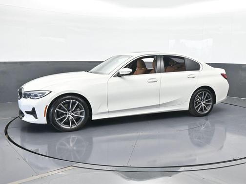 2022 BMW 330 i