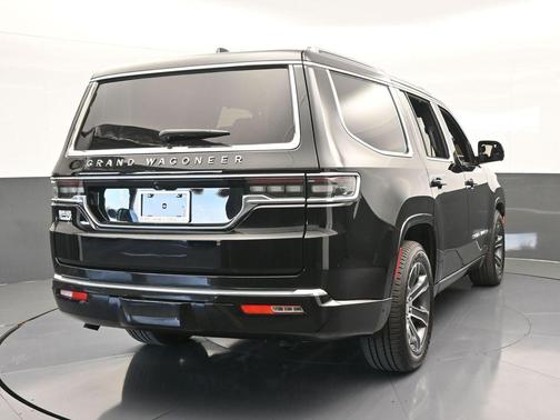 2024 Jeep Grand Wagoneer Base